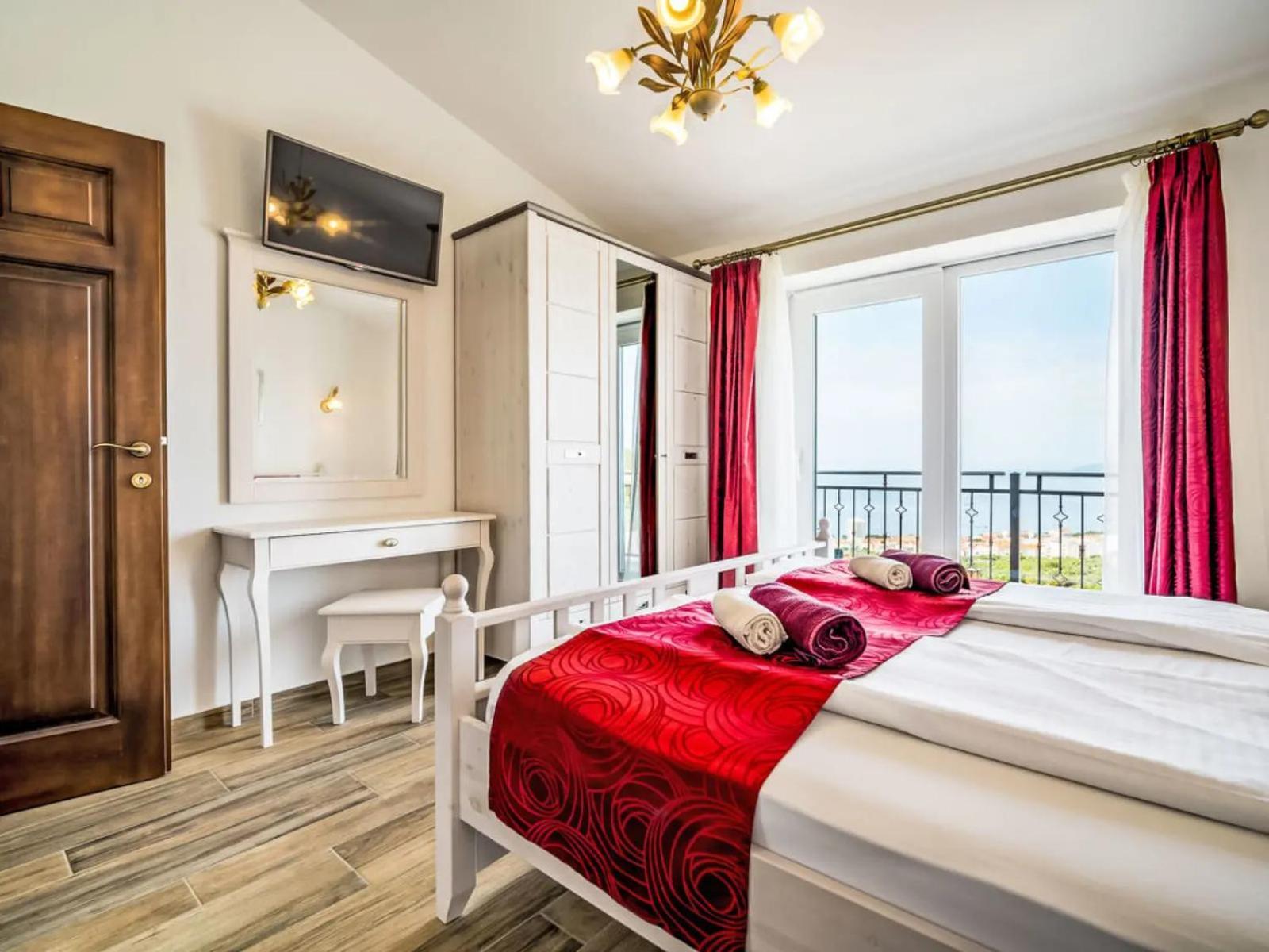 Villa Bellavista**** Best Place For Your Holliday Makarska Buitenkant foto